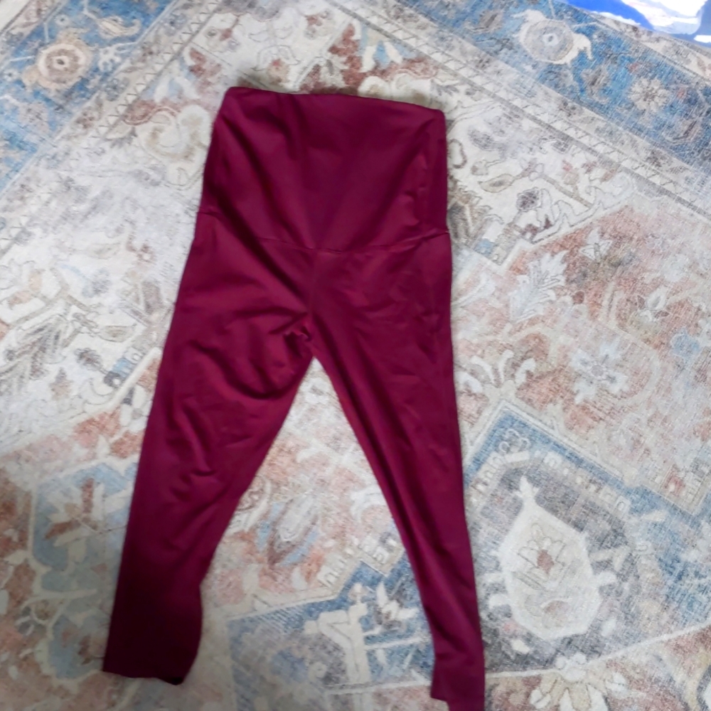Senita Maternity Capri Leggings ("Mamacita Maternity Capris")